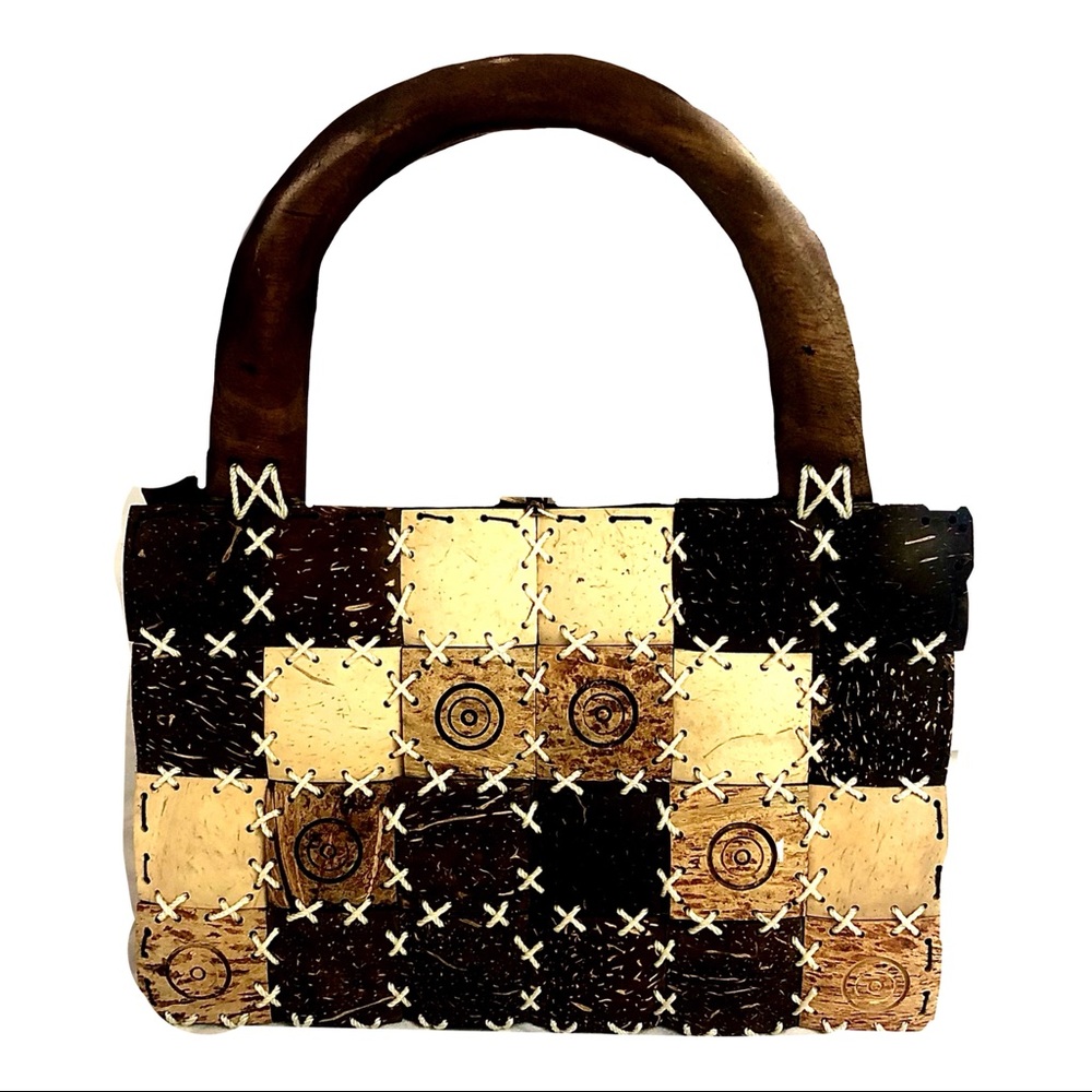 Handmade Coconut Shell Handbag - Picture 2 of 9
